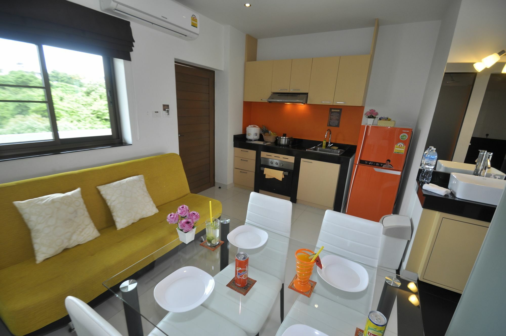 Duangjai Residence Rawai Екстериор снимка