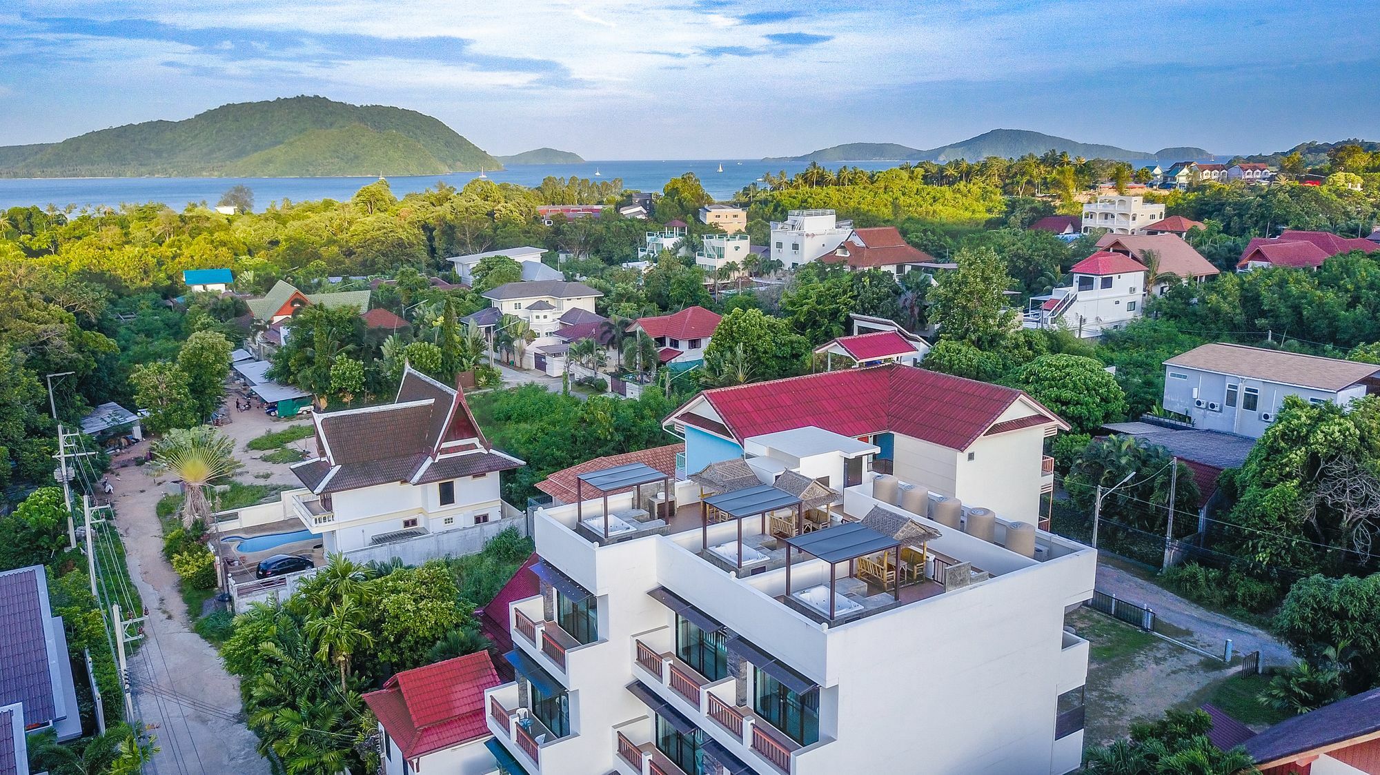 Duangjai Residence Rawai Екстериор снимка